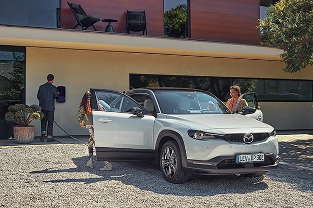 8-YEAR BATTERY WARRANTY